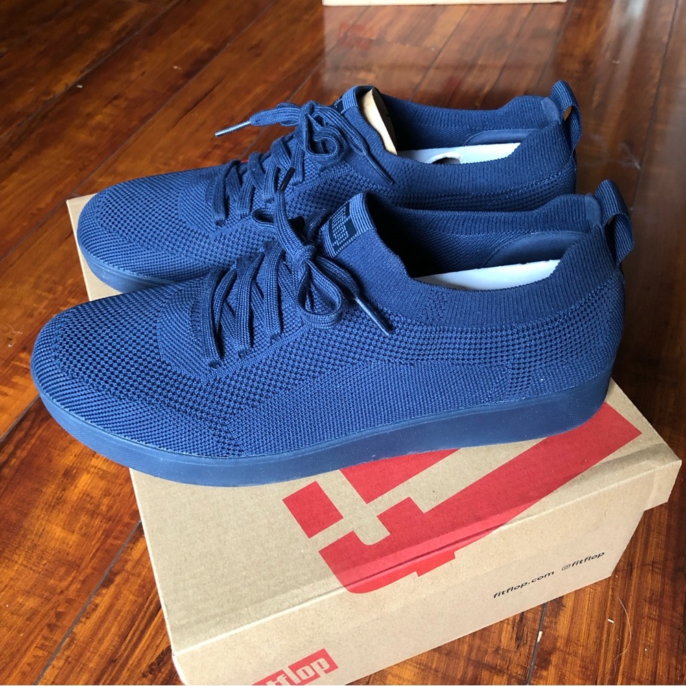 NEW Fit Flop sneaker